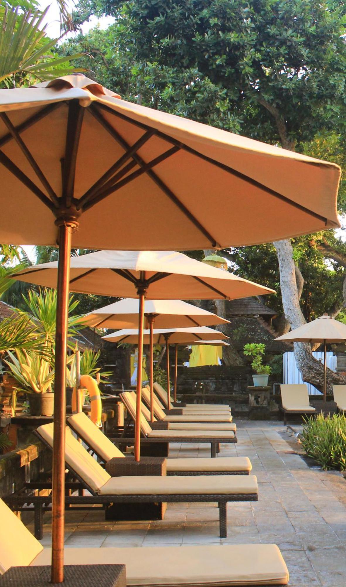 Besakih Beach Hotel Sanur  Exterior photo