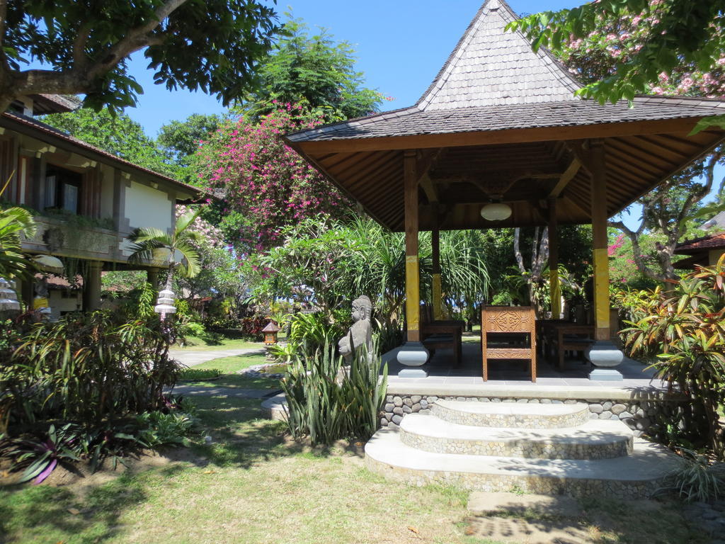 Besakih Beach Hotel Sanur  Exterior photo