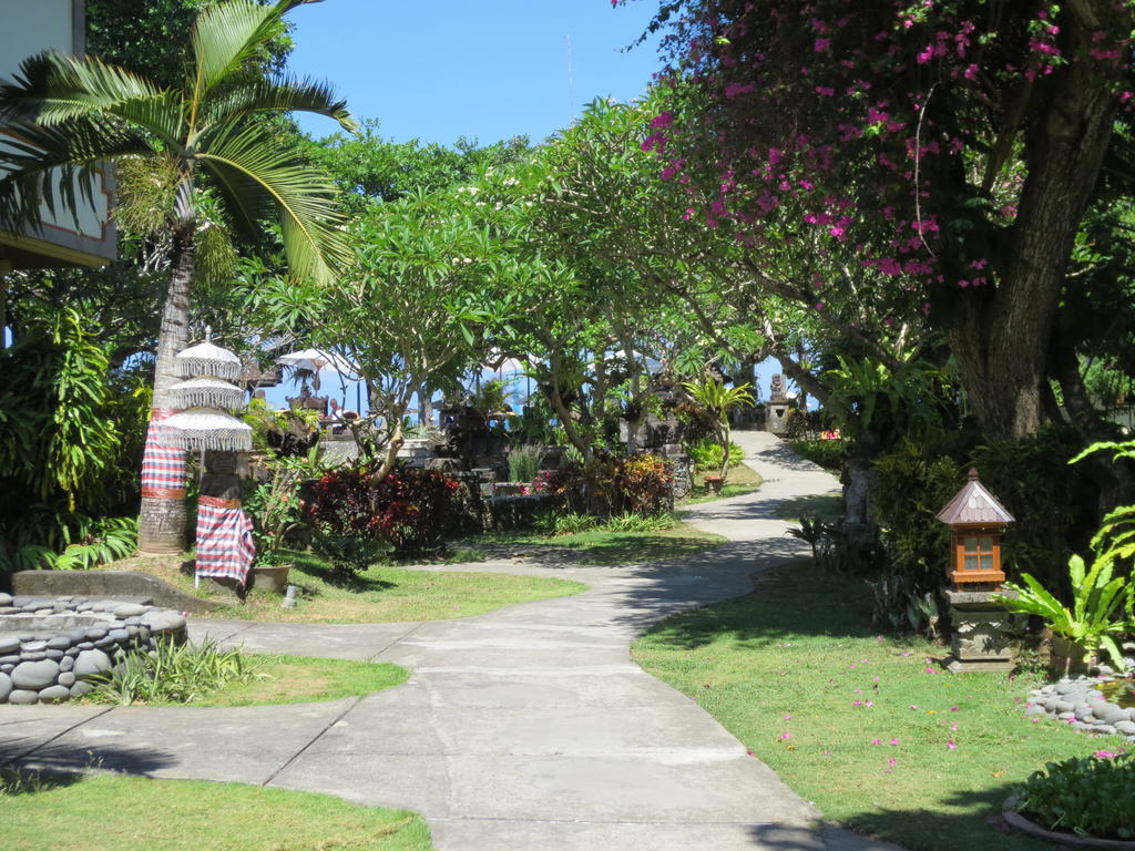 Besakih Beach Hotel Sanur  Exterior photo